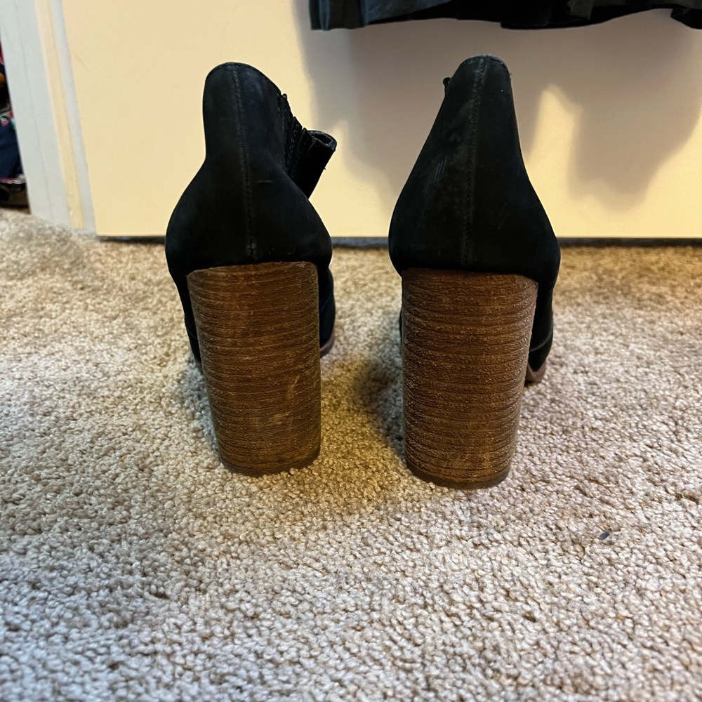 Elegant Black Women's Heels